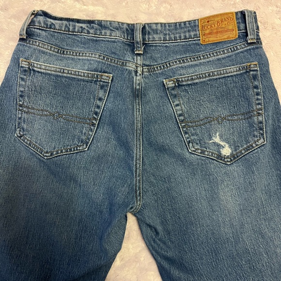 Medium wash Lucky Brand Denim jeans - Picture 4 of 7